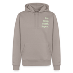 Design-Hoodie „Eat. Sleep. Thank. Repeat.“ für Herren aus Bio-Baumwolle, Farbe: taube - Dankfabrik.
