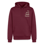 Design-Hoodie „Eat. Sleep. Thank. Repeat.“ für Herren aus Bio-Baumwolle, Farbe: burgunderrot - Dankfabrik.